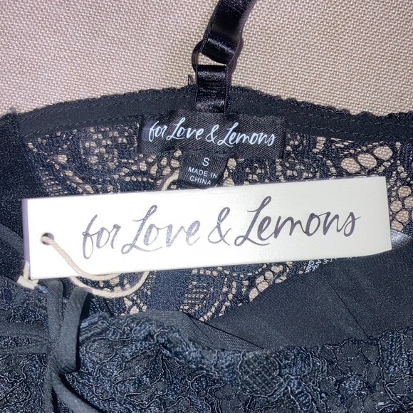 REVOLVE - FOR LOVE & LEMONS SAMMI CROP TOP - Picture 5 of 9